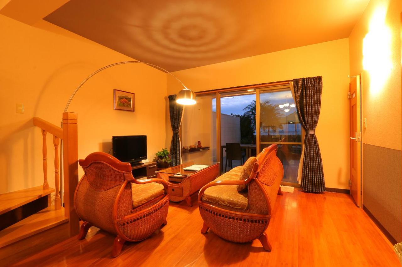 Villa Motobu Hills Exteriör bild