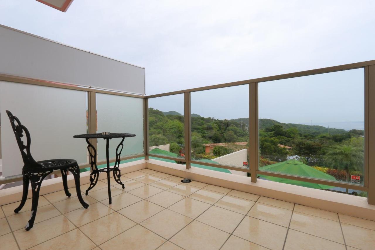 Villa Motobu Hills Exteriör bild